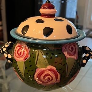 Droll Designs Ceramic Pot
